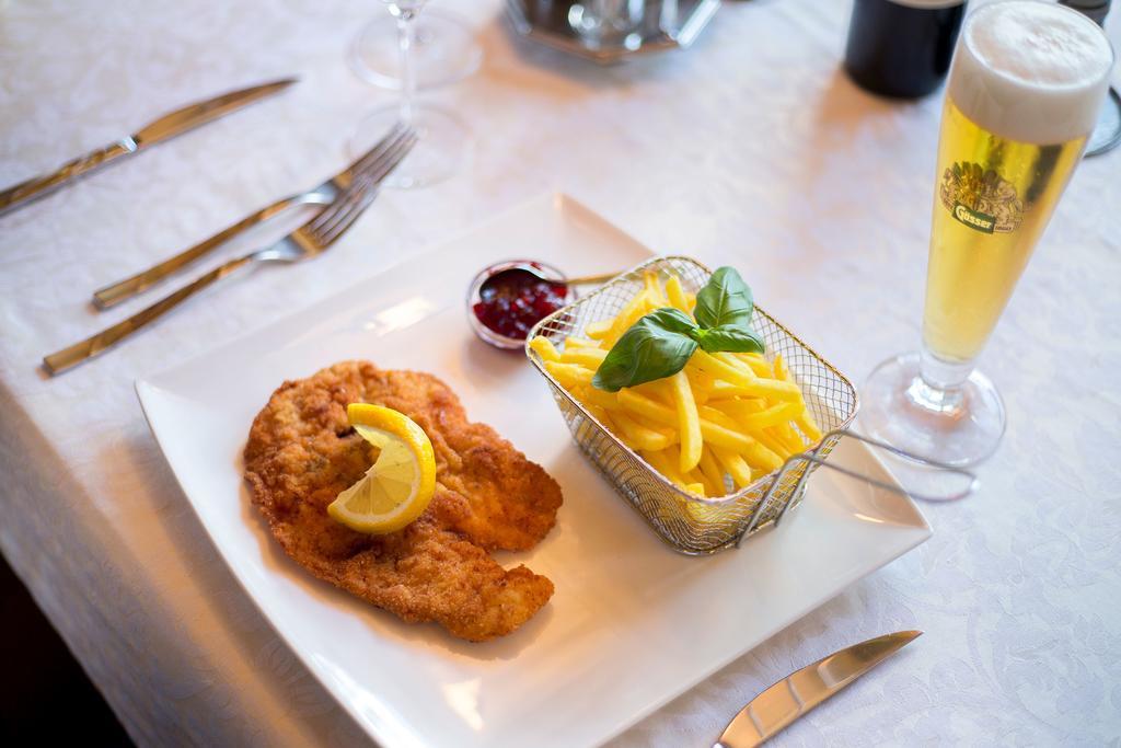 Alfonsstueberl - Ferienwohnungen & Restaurant Innervillgraten Eksteriør bilde